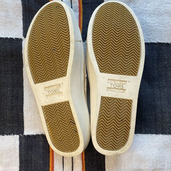 Toms Parker Slip On Boat Shoe Sneakers. Natural Color. Distressed. Size 7.5. - Picture 5 of 14